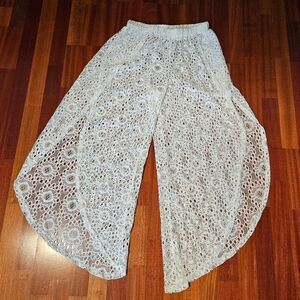 BLUE ISLAND SIDE SPLIT LEG SEE THRU LACE BEACH COVERUP PANTS. Size Medium